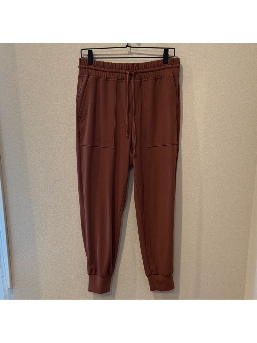 Lou & Grey Women's Rust Jogger Pants with Drawstring